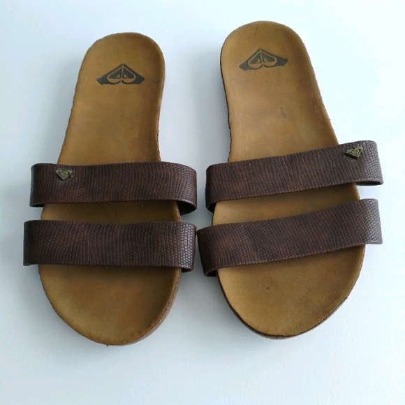 Roxy sandals